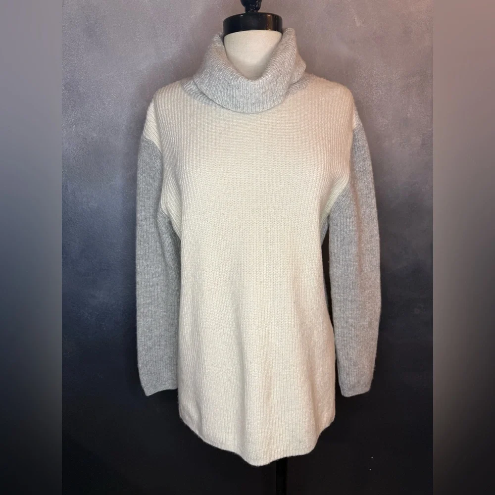 Barbour Dipton Roll Collar Sweater – Size UK 10 / US 6